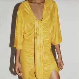 Zara Floral Jacquard Knotted Bodysuit Sz S in Gold Flowy Sleeves Snap Buttons